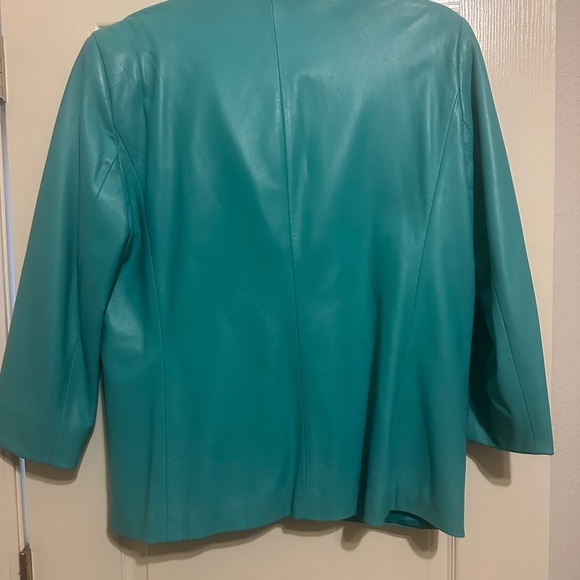 Dero by Rocco D’Amelio Vintage leather Jacket size Large
Great used condition - Picture 2 of 7